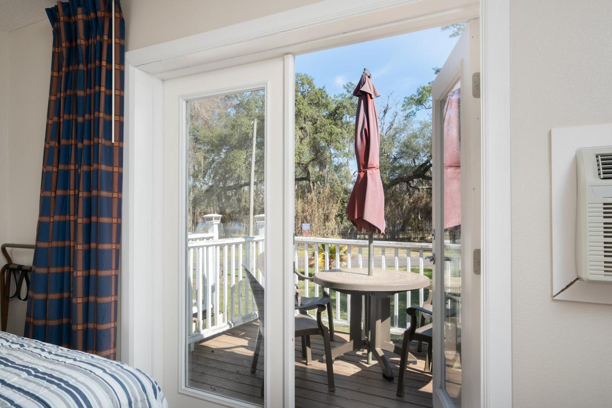Hotel Suwannee Gables à Old Town Extérieur photo