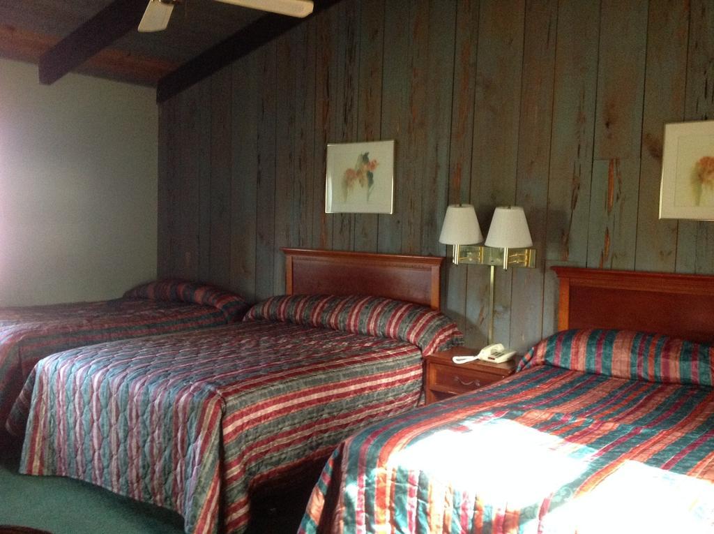 Hotel Suwannee Gables à Old Town Extérieur photo